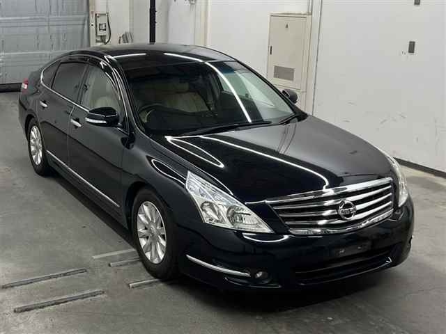 NISSAN TEANA 2011