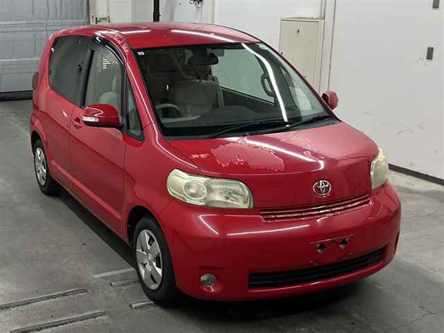 TOYOTA PORTE 2011