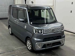 DAIHATSU WAKE 2014