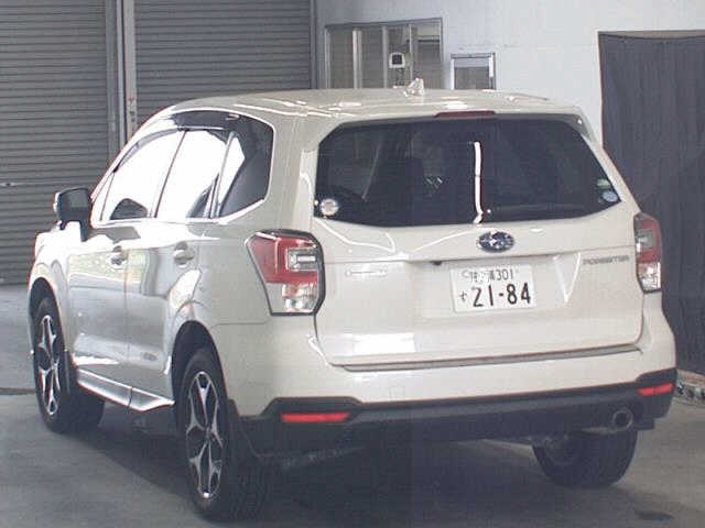 SUBARU FORESTER 2017