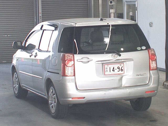 TOYOTA RAUM 2008