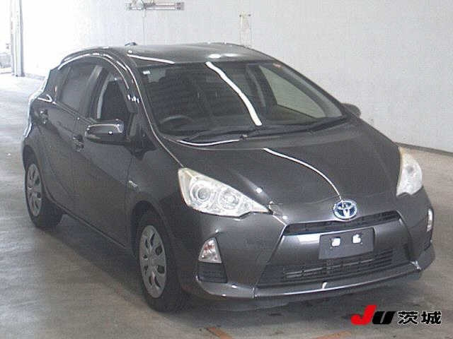 TOYOTA AQUA 2012