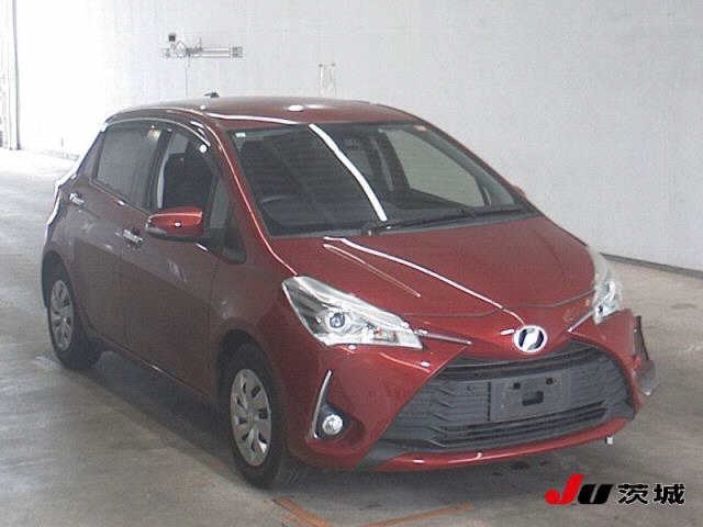 TOYOTA VITZ 2019