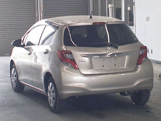TOYOTA VITZ 2016