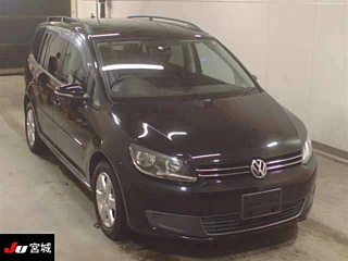 Заказать VOLKSWAGEN GOLF TOURAN