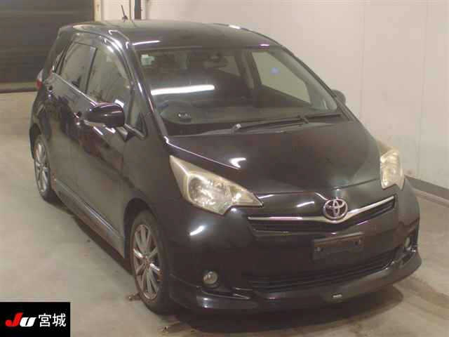 TOYOTA RACTIS 2012