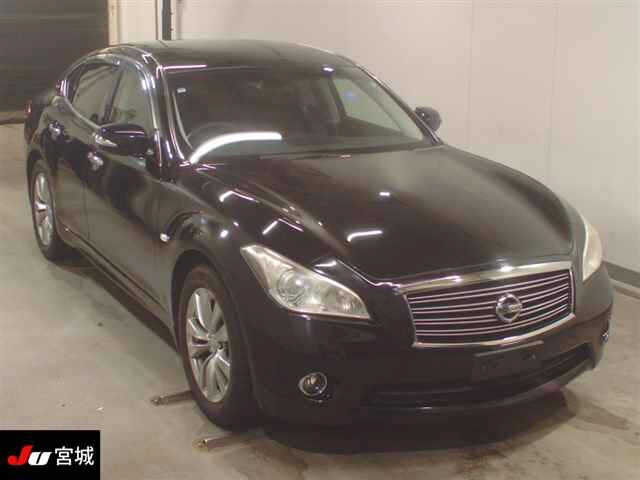 NISSAN FUGA 2012