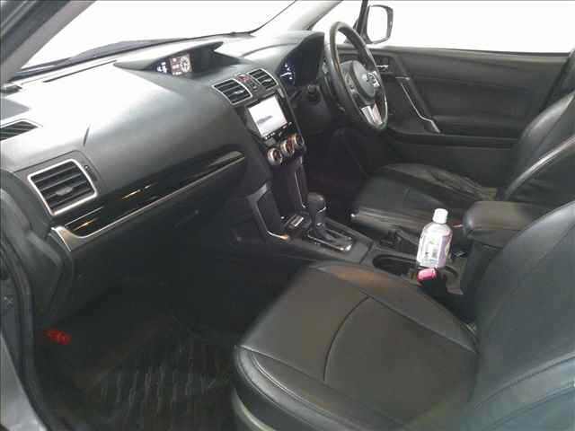 SUBARU FORESTER 2016