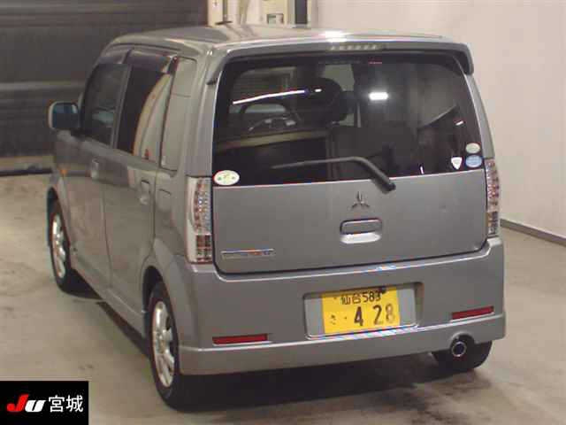 MITSUBISHI EK SPORTS 2011