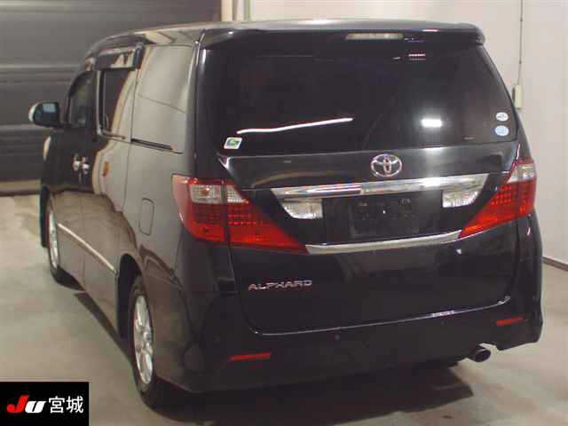 TOYOTA ALPHARD 2009