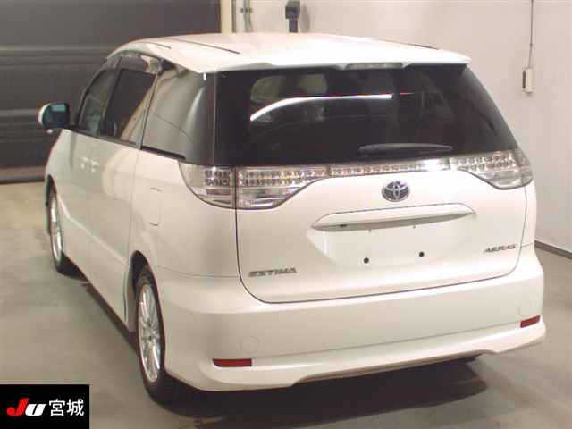 TOYOTA ESTIMA 2009