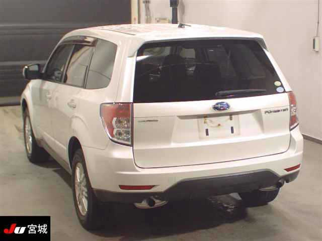 SUBARU FORESTER 2010