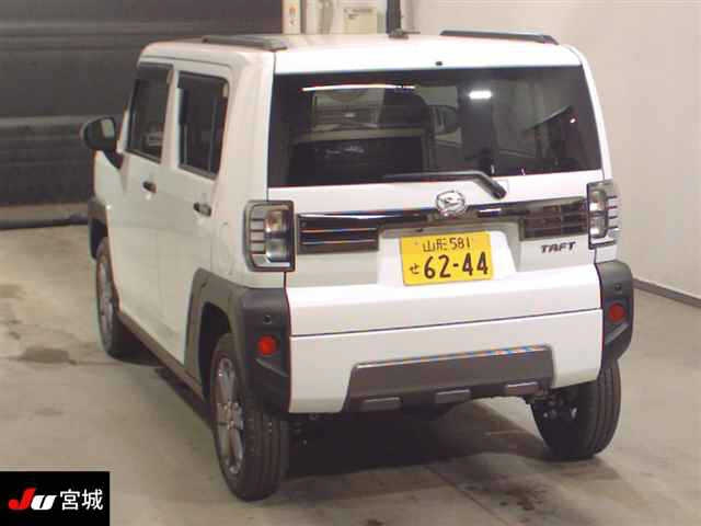 DAIHATSU TAFT 2024