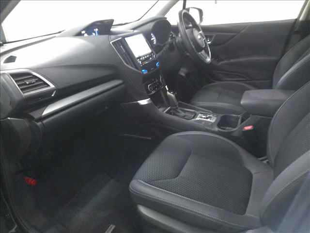 SUBARU FORESTER 2019