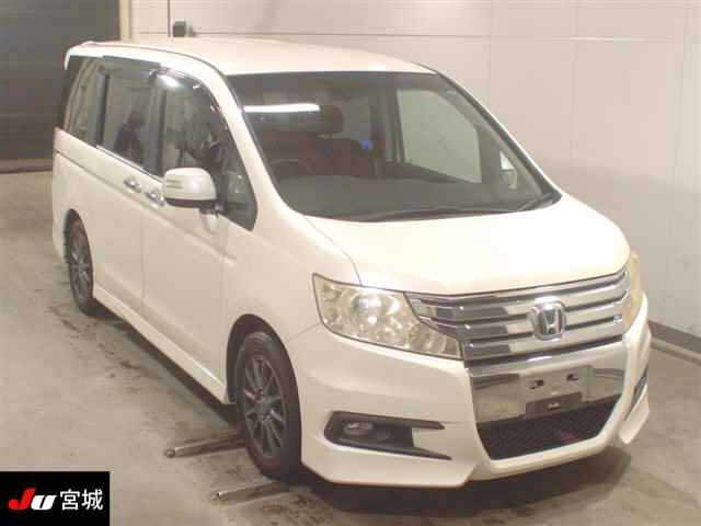 HONDA STEP WAGON 2012