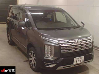 Заказать MITSUBISHI DELICA D5