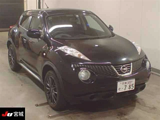 NISSAN JUKE 2011