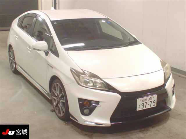 TOYOTA PRIUS 2012