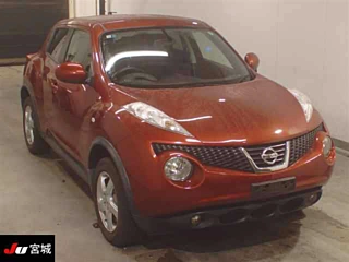 NISSAN JUKE 2012