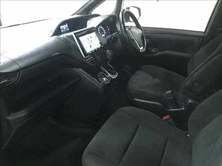 TOYOTA NOAH 2018