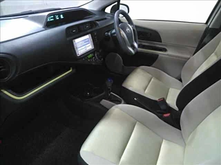 TOYOTA AQUA 2012