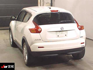 NISSAN JUKE 2012