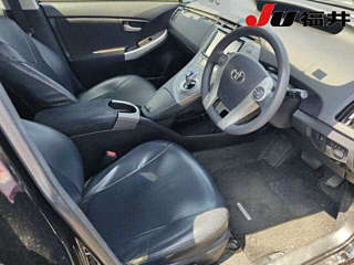 TOYOTA PRIUS 2014