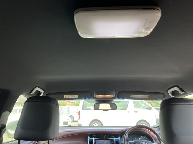TOYOTA HARRIER 2014