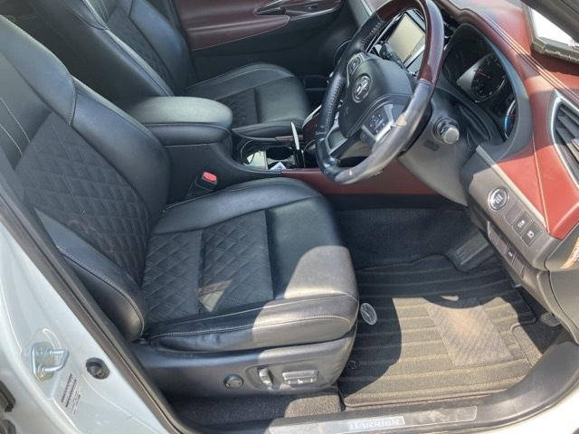 TOYOTA HARRIER 2014