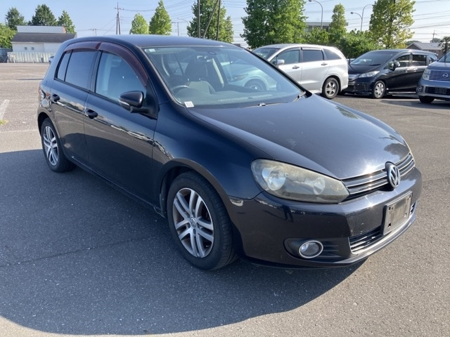 VOLKSWAGEN GOLF 2010