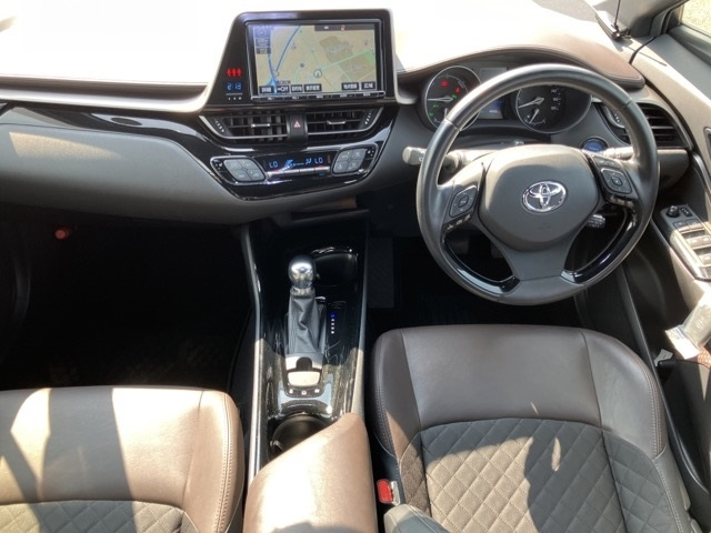 TOYOTA C-HR 2017