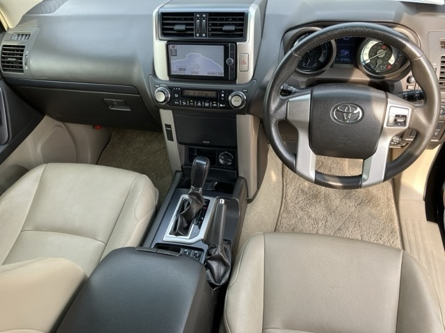 TOYOTA LAND CRUISER PRADO 2013
