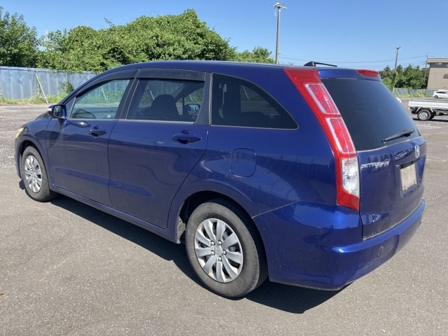 HONDA STREAM 2010