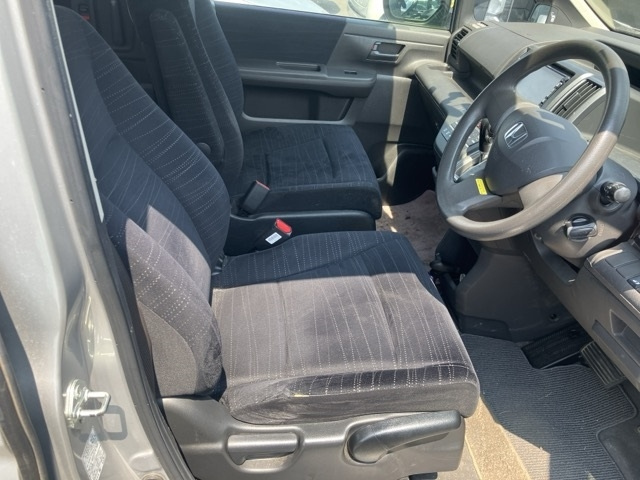 HONDA STEP WAGON 2011