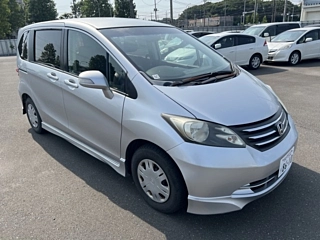 HONDA FREED 2010