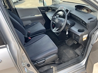 HONDA FREED 2010