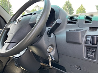 DAIHATSU HIJET VAN 2012
