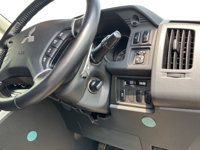 MITSUBISHI DELICA D5 2017
