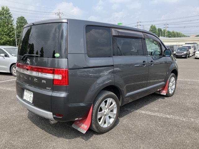 MITSUBISHI DELICA D5 2017