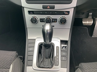 VOLKSWAGEN PASSAT VARIANT 2014