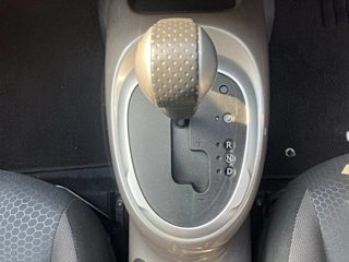 NISSAN JUKE 2011