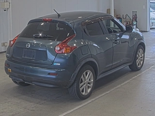 NISSAN JUKE 2011