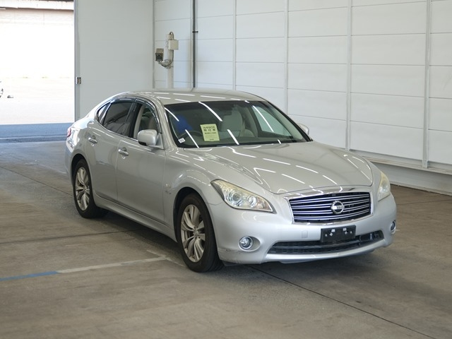 NISSAN FUGA 2011