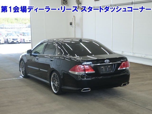 TOYOTA CROWN 2011