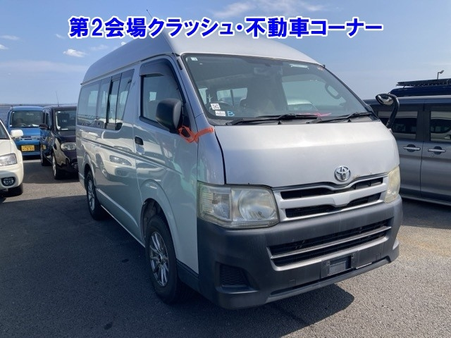 TOYOTA REGIUS ACE VAN 2010