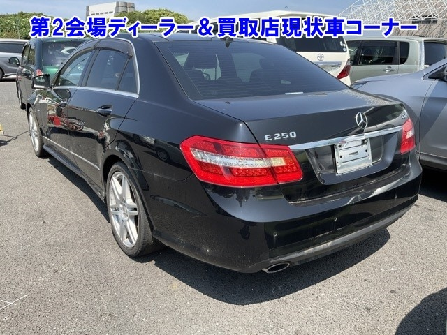 MERCEDES BENZ E CLASS 2011