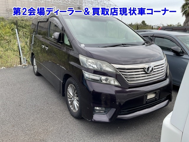 TOYOTA VELLFIRE 2011