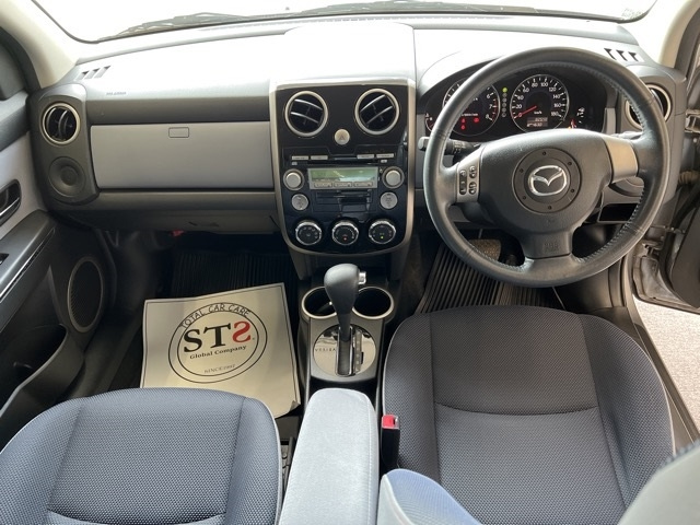 MAZDA VERISA 2011