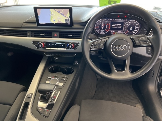 AUDI A4 2018
