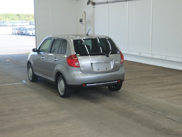 MAZDA VERISA 2011